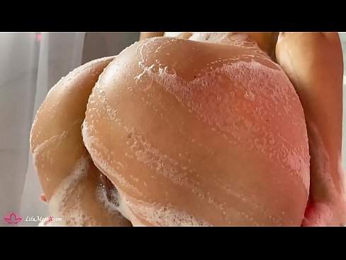 ❤️ Bruneta masturbuje kundu vibrátorem až k intenzivnímu orgasmu ve sprše ️ Super sex u cs.mysexgamer.ru ﹏