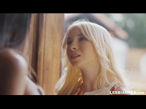 ❤️ Dívka se po několika měsících vrátí domů a skončí u lízání kundy své nevlastní matky ️ Super sex u cs.mysexgamer.ru ﹏
